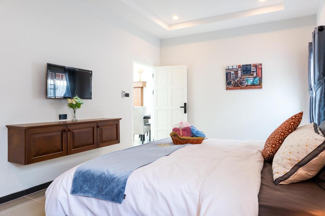 Villa *city~house* 芭堤雅豪华泳池别墅近步行街 Pattaya