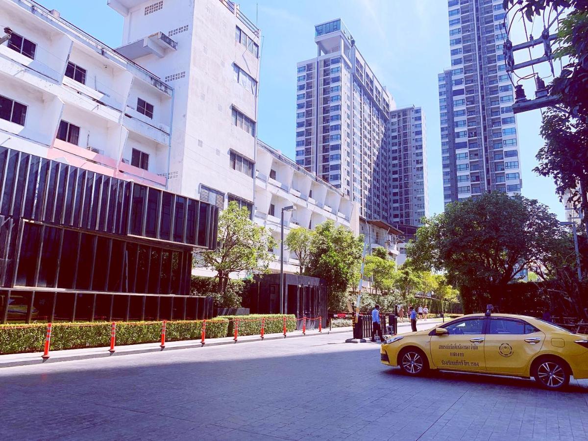 Apartment 芭提雅双人精品公寓无边游泳池thebase中央基地
