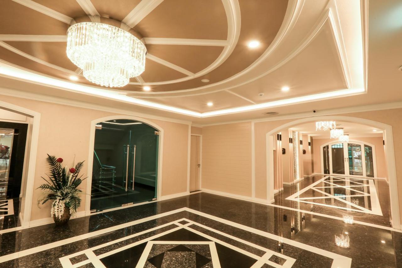 Crystal Palace Luxury