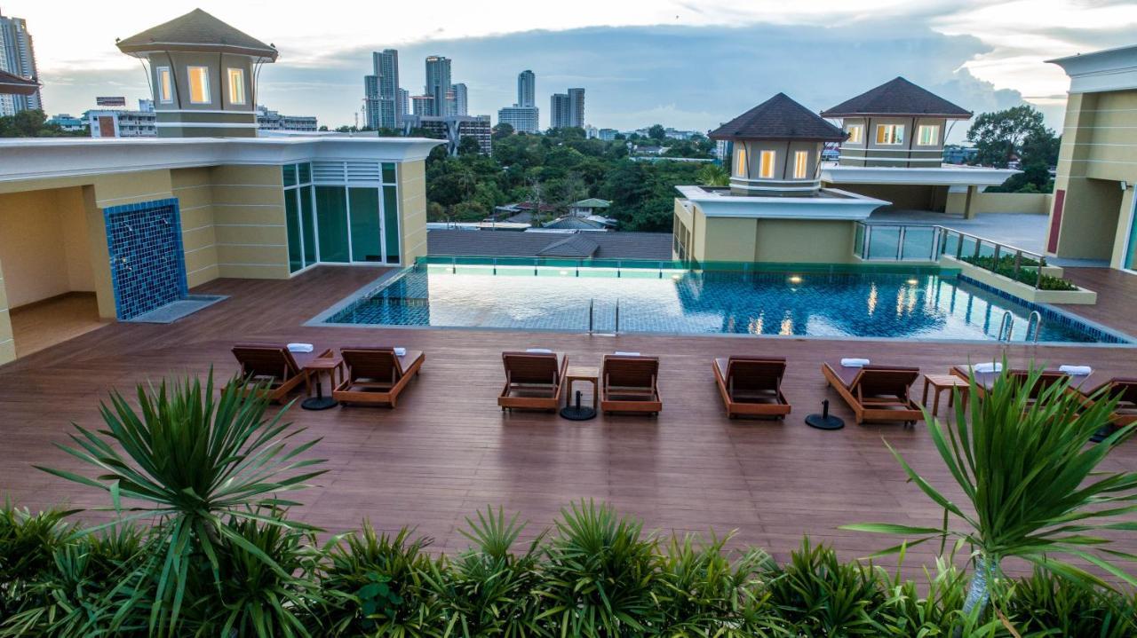 Crystal Palace Luxury Pattaya
