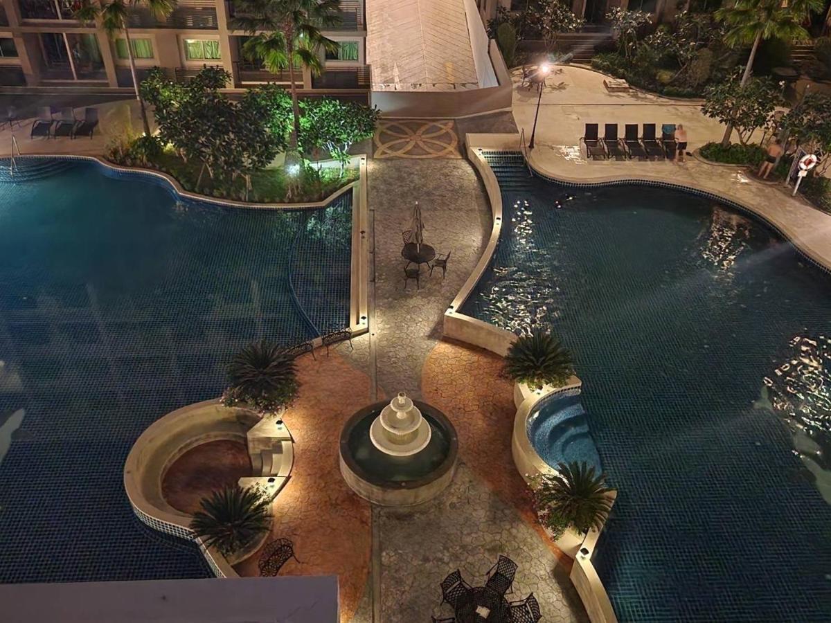 Arcadia Continental