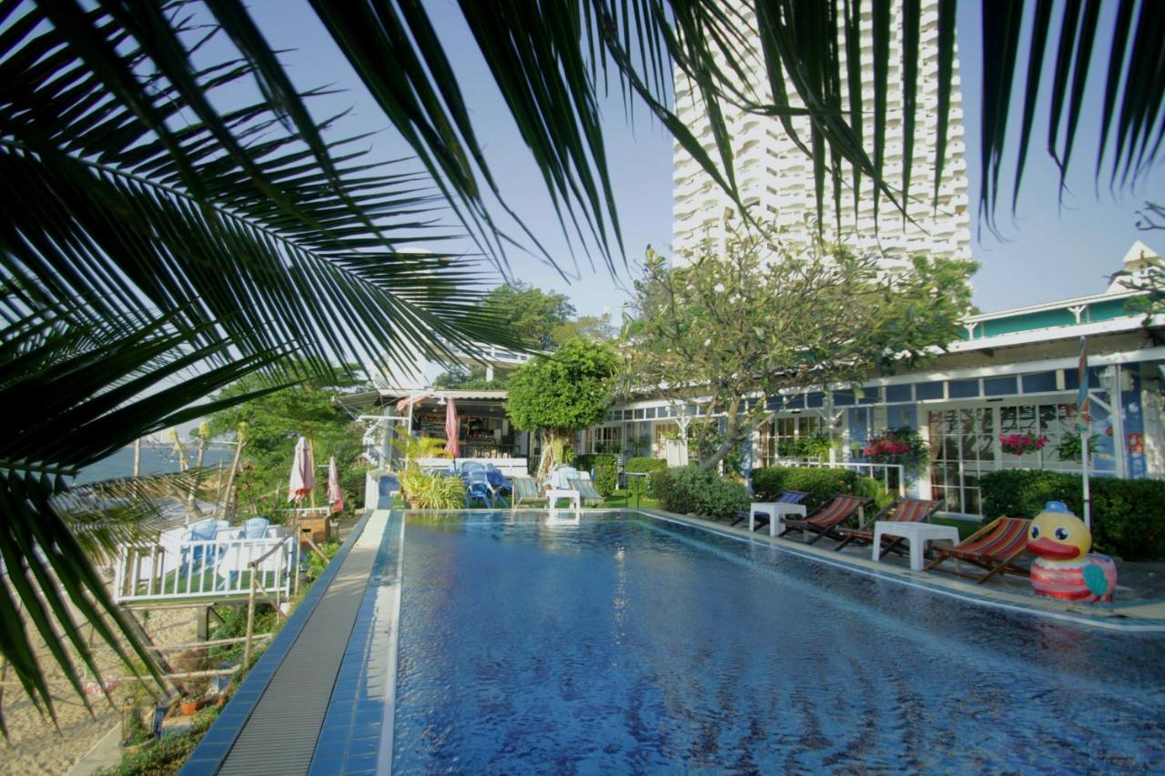 Paradise Resort