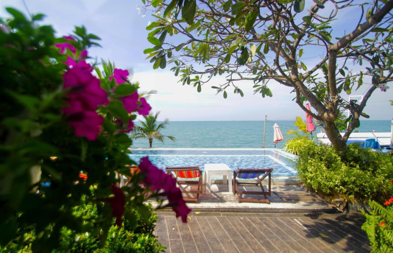 Paradise Resort