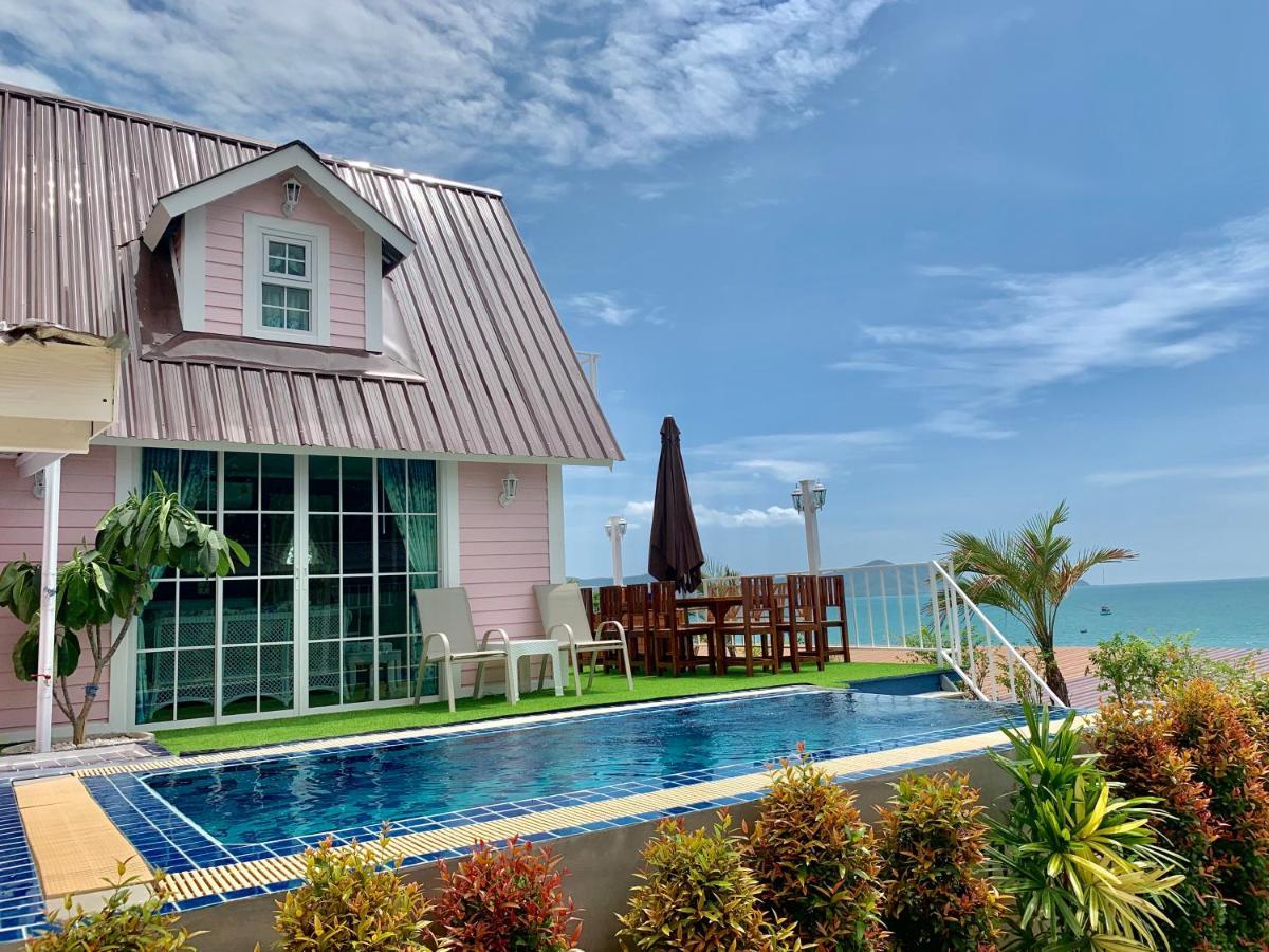 Resort Paradise 3*