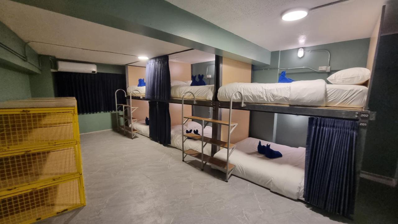 Hostel Glur Walking Street