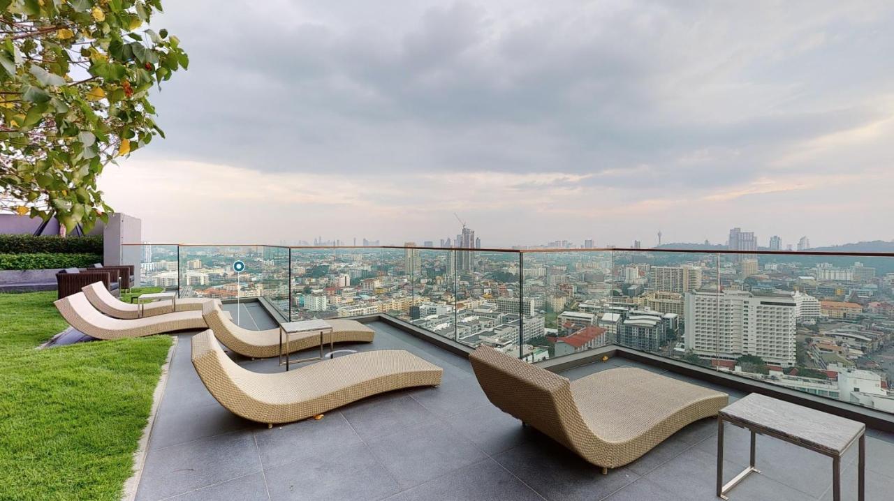 The Edge Infinity Apartment Pattaya