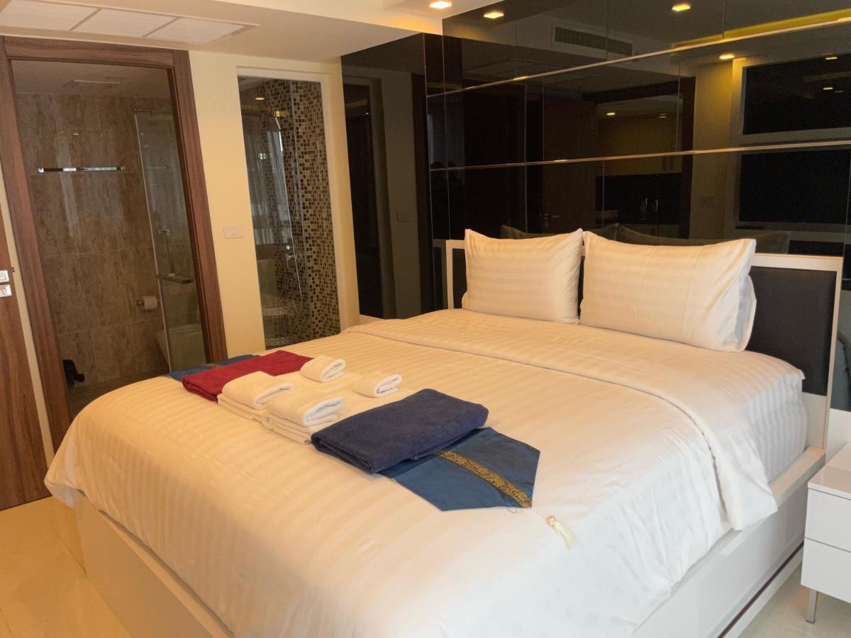 Luxury Business Suits In Grand Avenue By Estates Apartment Pattaya