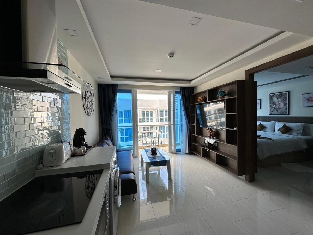 Luxury Business Suits In Grand Avenue By Estates Apartment Pattaya