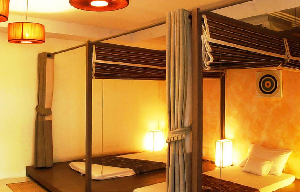 Hotel Nantra De Boutique 3*