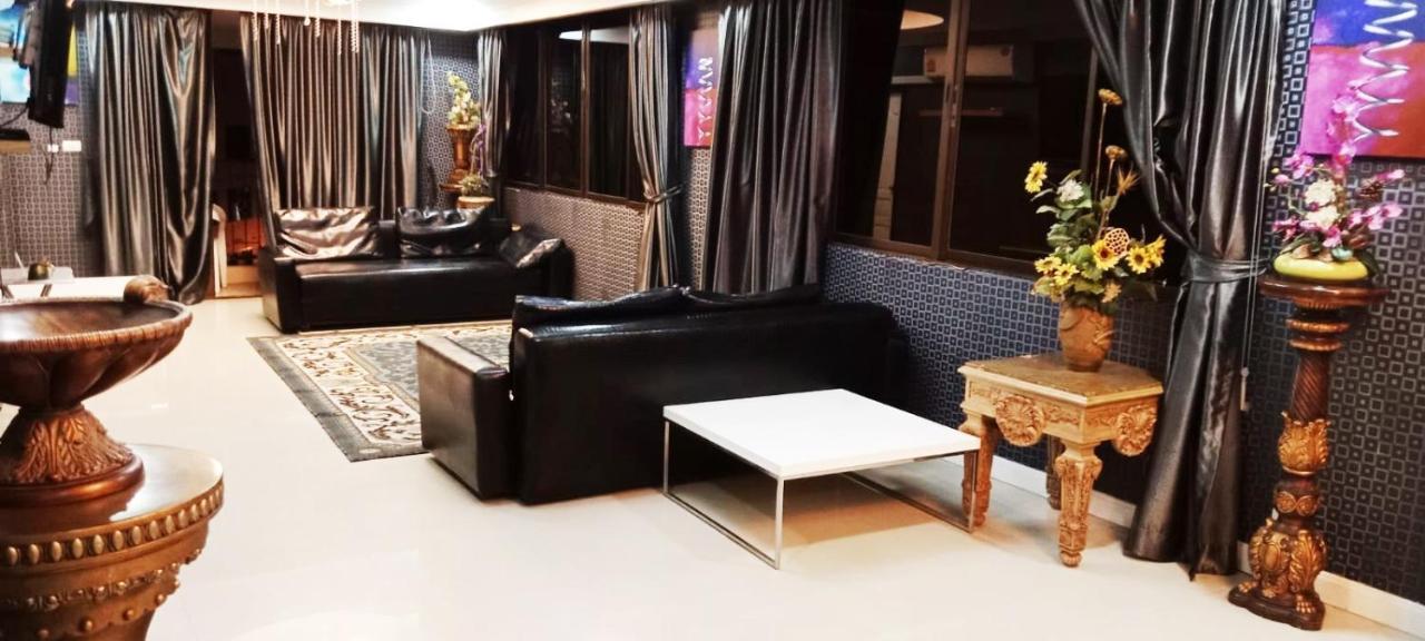 Merry Hotel Pattaya