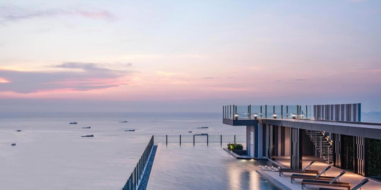Great Location With Infinity Pool -central