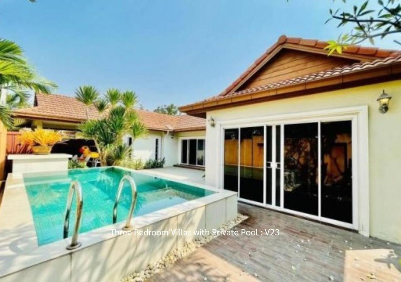 Baronial Pool Villas Pattaya