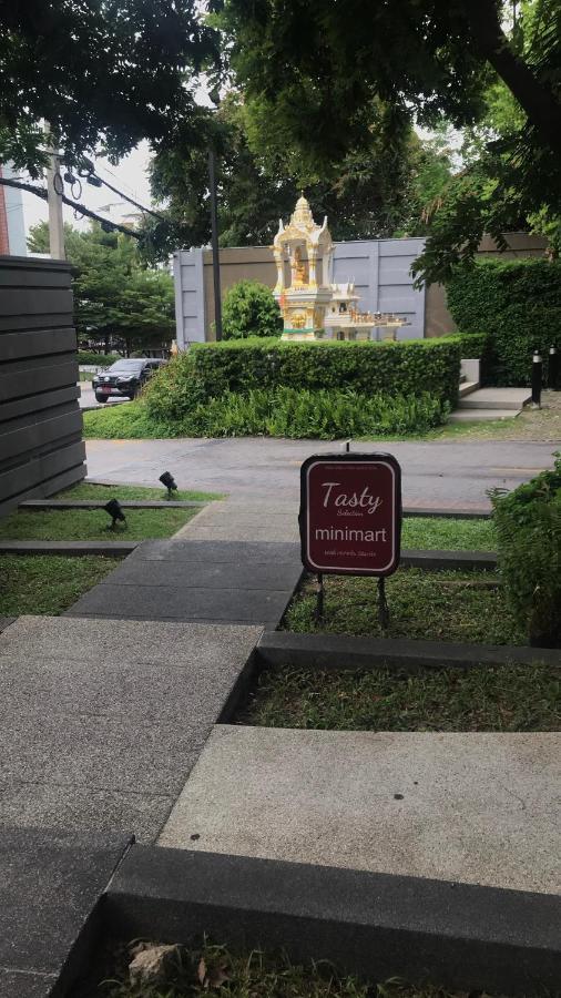 Unixx Near Walking Street Apartment Pattaya