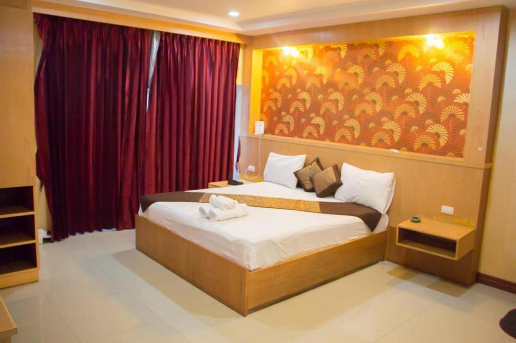 New Pind Balluchi Hotel
