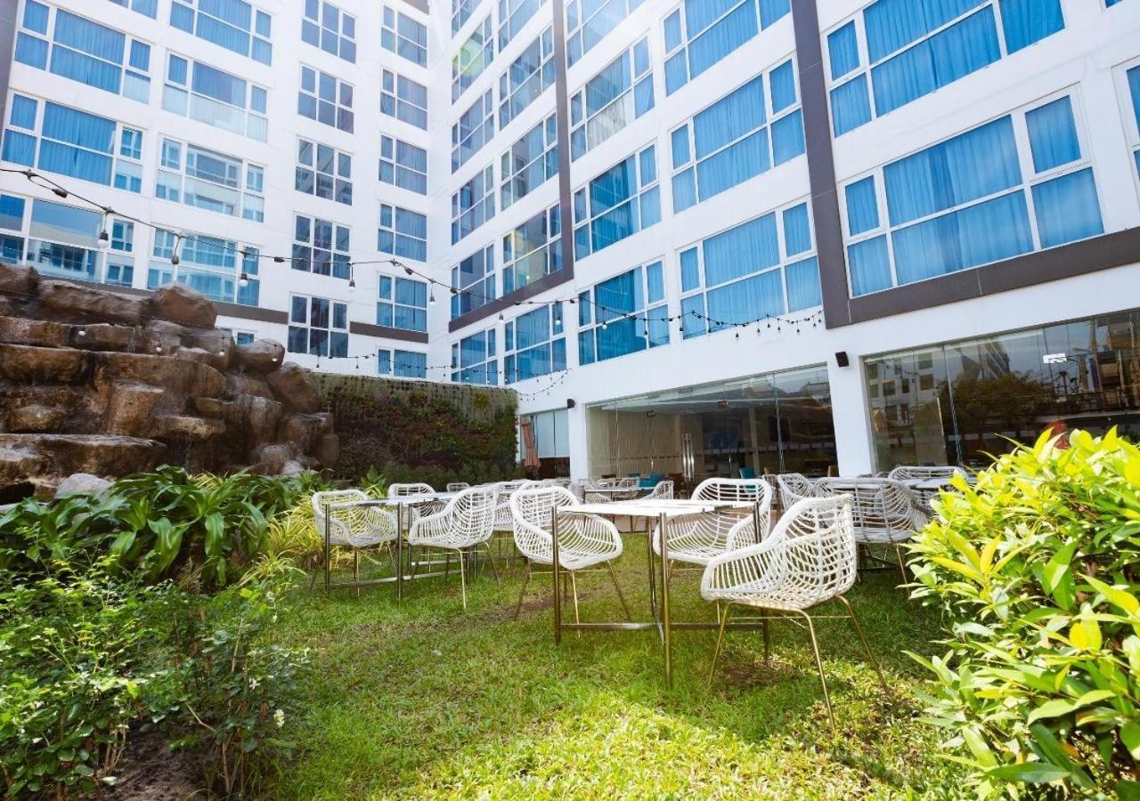 Express By Ihg Hotel