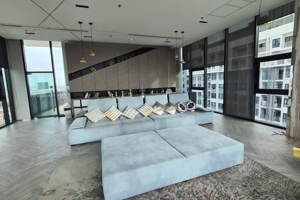 The Base 420 * Pattaya