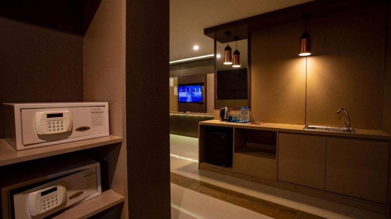 Grande Classic By Goad Avadhess Hospitality 1 Km Walking Street Hotel 3*