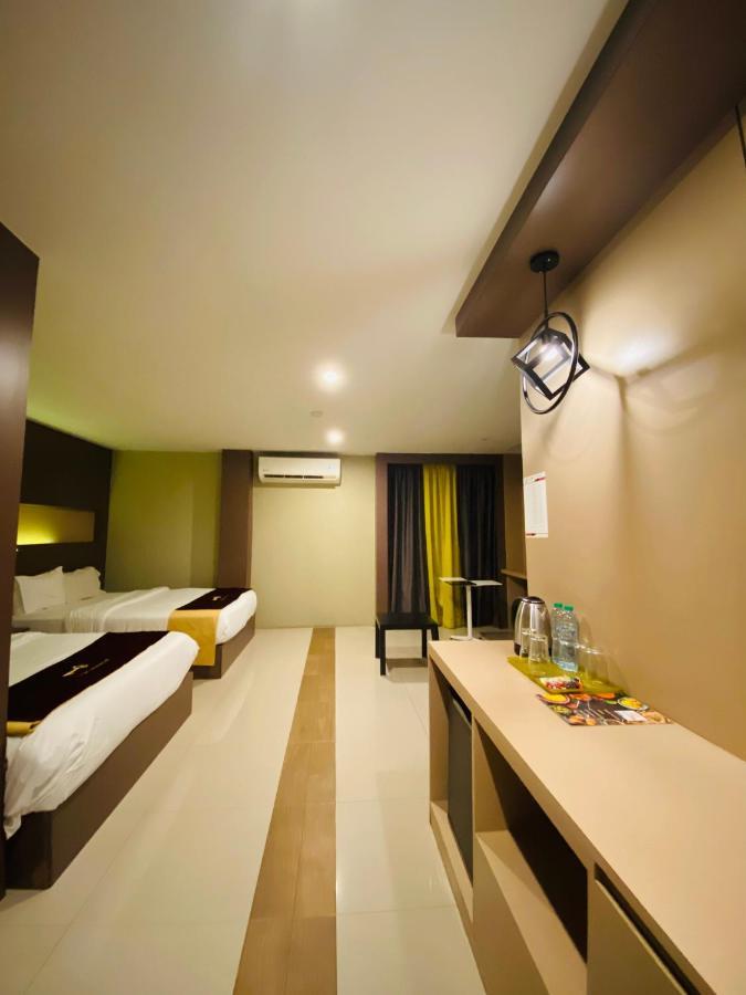 Grande Classic By Goad Avadhess Hospitality 1 Km Walking Street 3*