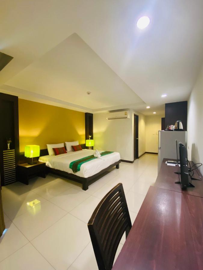 Tycoon By Goad Avadhess Hospitality 1km Walking Street