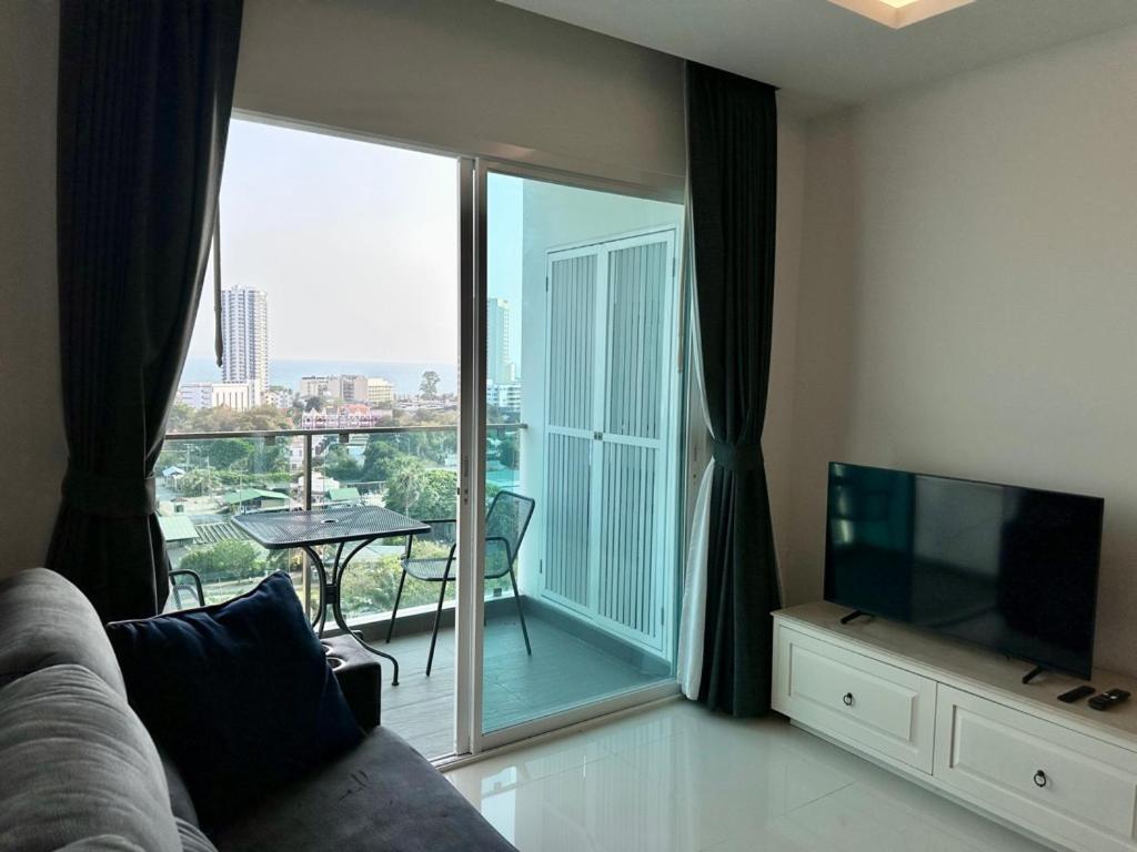 One Tower 1 Bed 114 By Thaiminatorpattaya