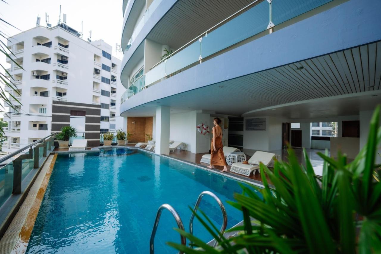 Royal View Hotel