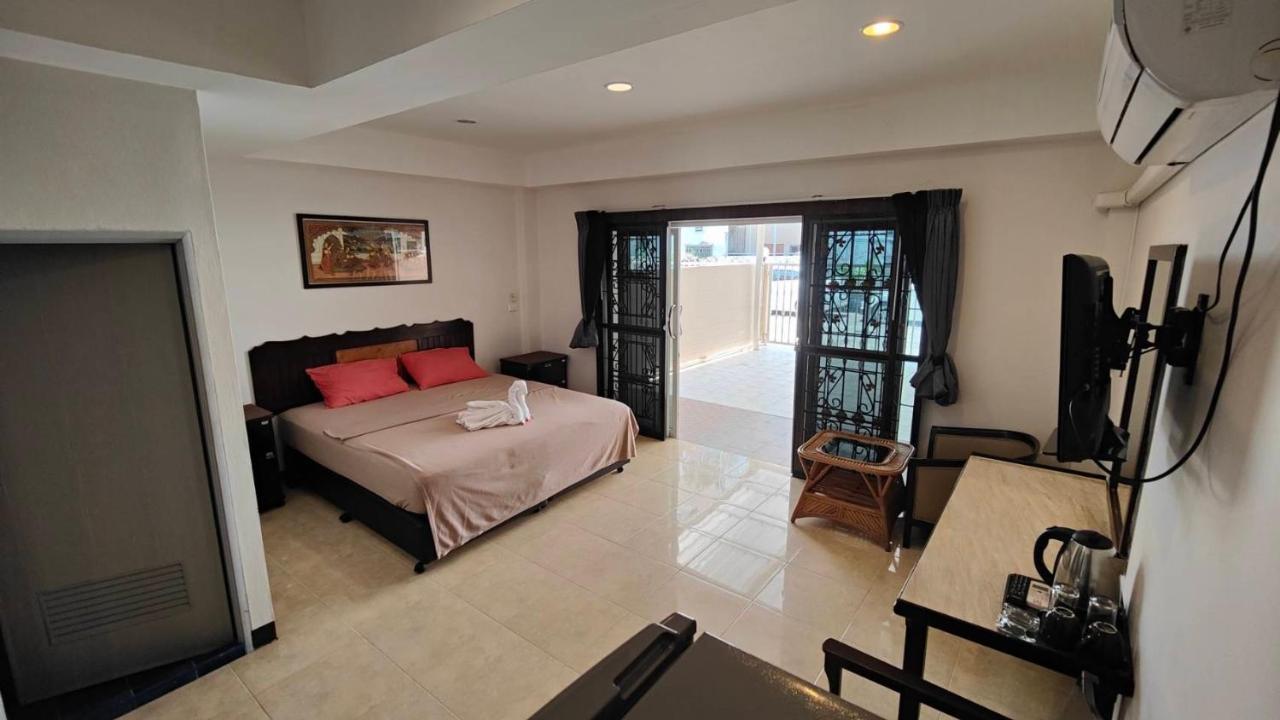 Albergue Orient House *
