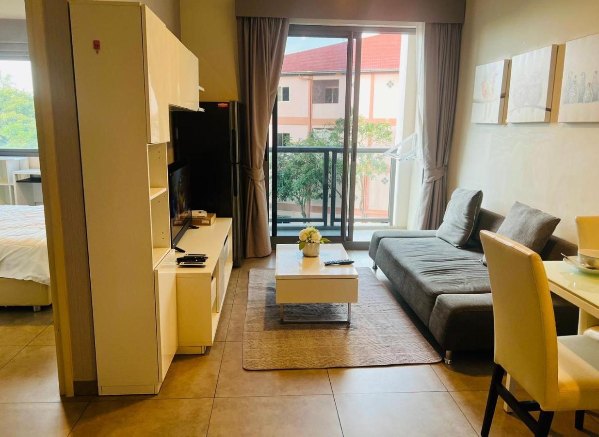 Apartment Unixx Near Walking Street Pattaya