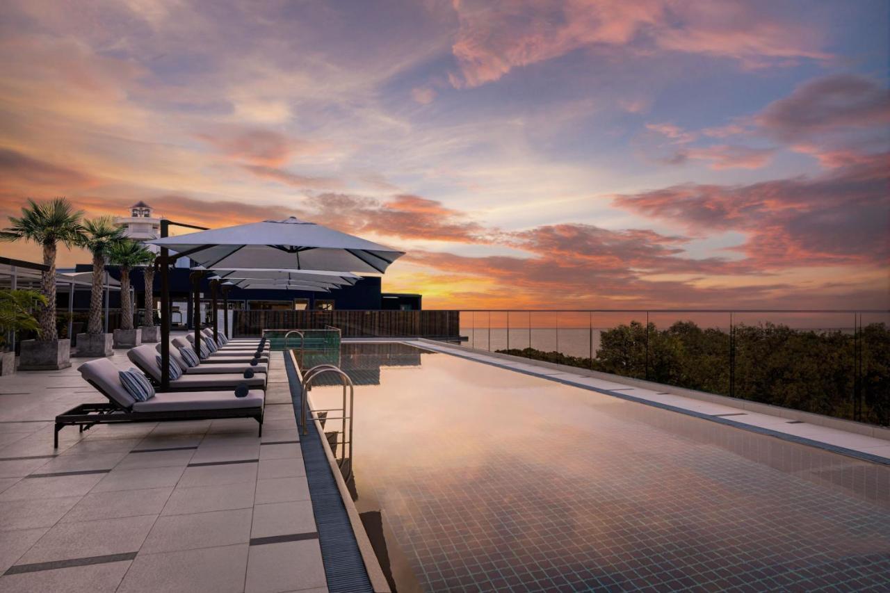 Courtyard By Marriott North 5*