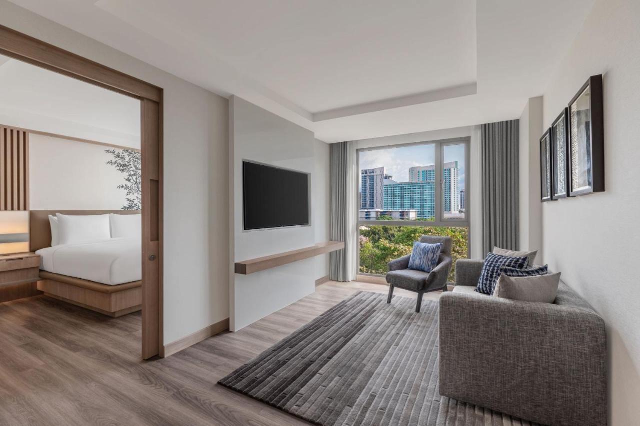 Courtyard By Marriott North Hotel 5*