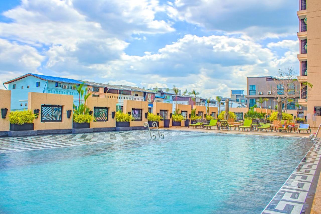 In Garden Tower Pool, Sauna & Gym 1 Km From Walking Street * Pattaya