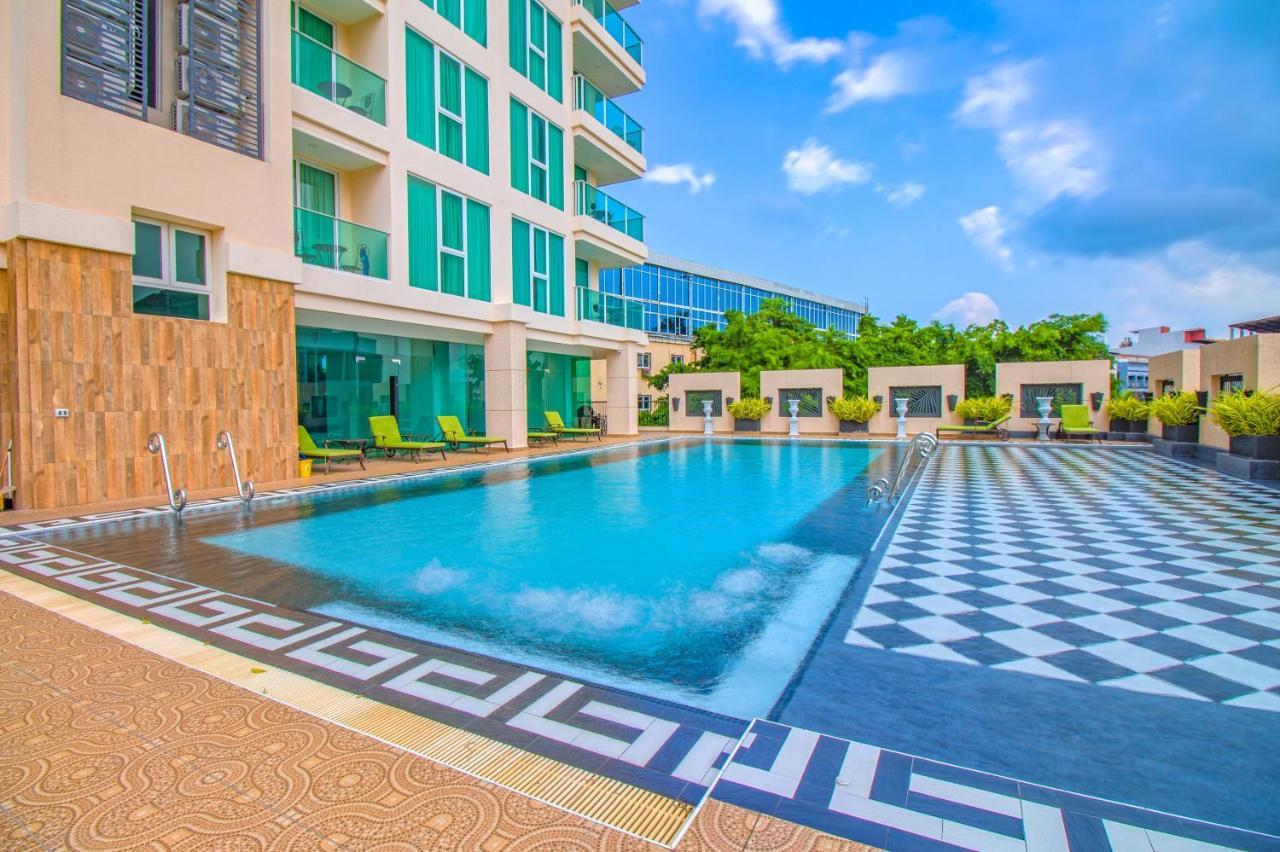 Apartment In Garden Tower Pool, Sauna & Gym 1 Km From Walking Street *