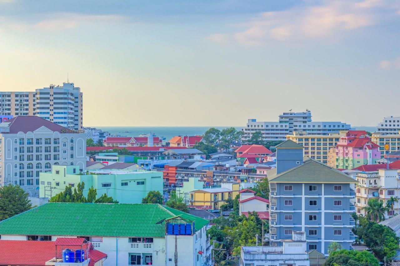 In Garden Tower Pool, Sauna & Gym 1 Km From Walking Street Pattaya
