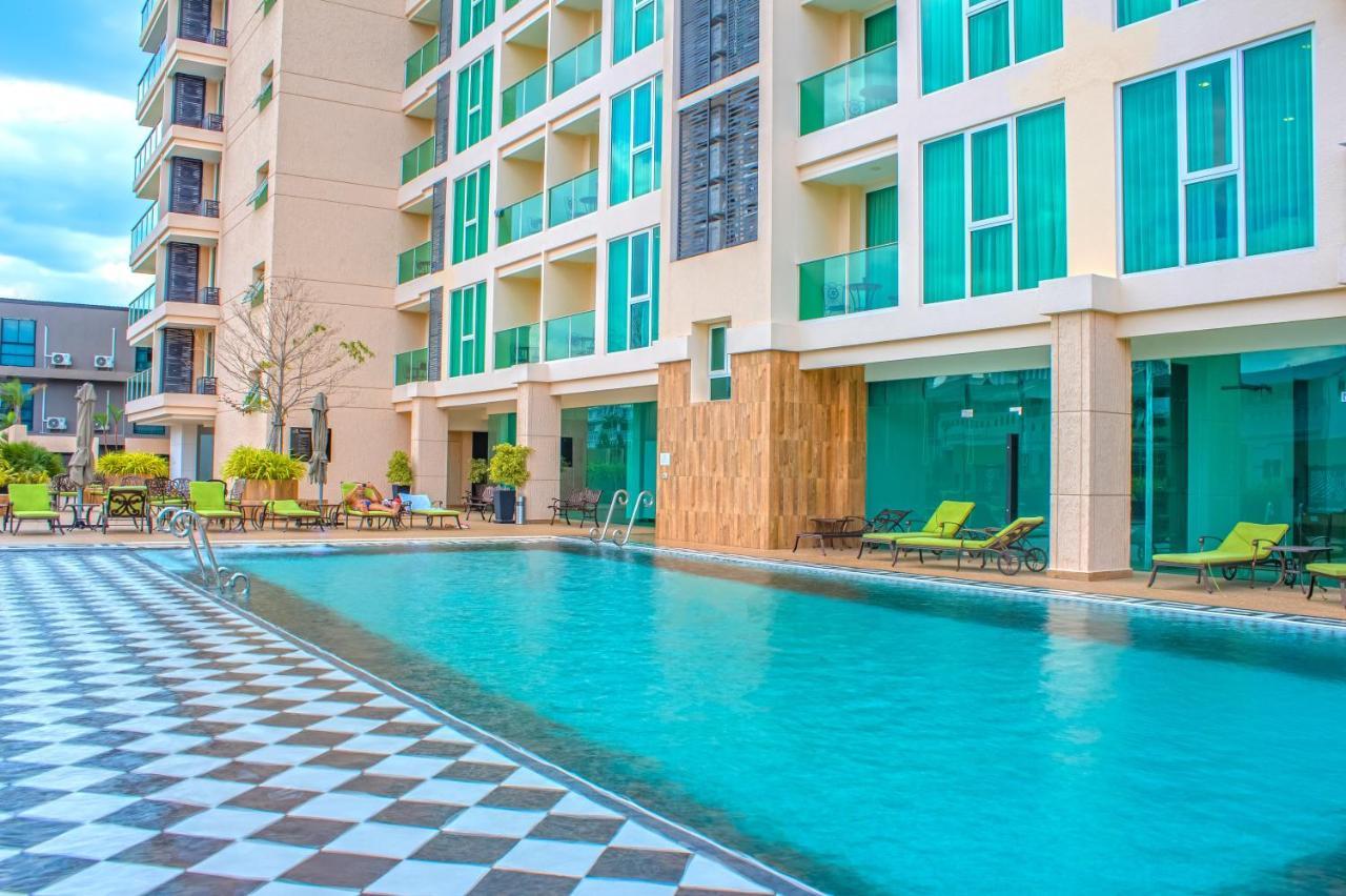Apartment In Garden Tower Pool, Sauna & Gym 1 Km From Walking Street Pattaya