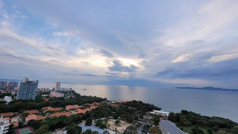 Apartment Andromeda Seaview Near Pattaya