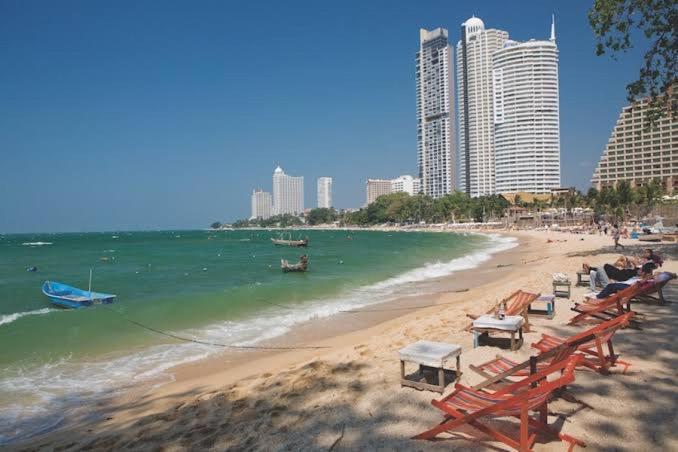 Arcadia Beach Continental อาคาเดีย บีช คอนติเนนทอล