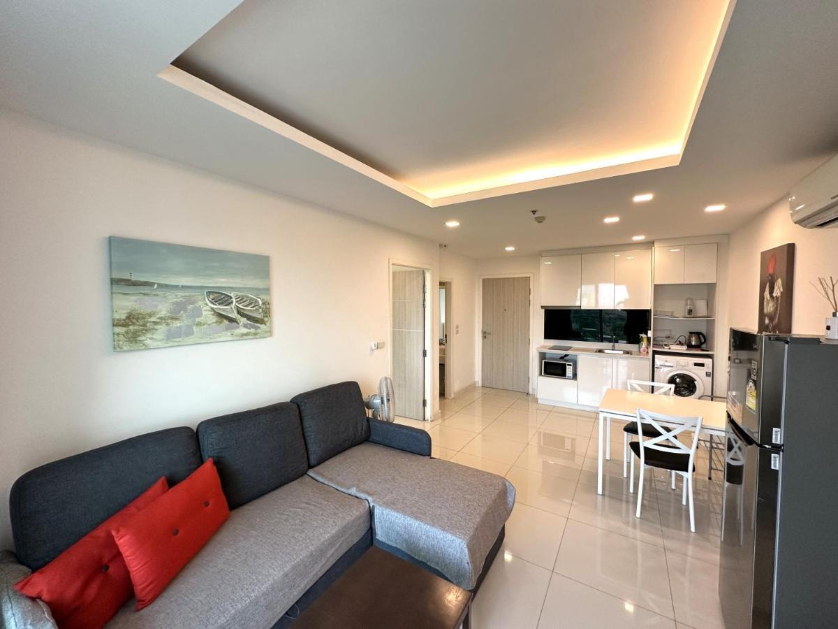 One Tower 1 Bed 105 By Thaiminatorpattaya * Pattaya