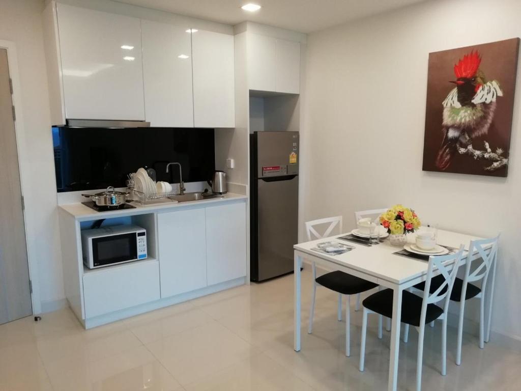 One Tower 1 Bed 105 By Thaiminatorpattaya Apartment Pattaya