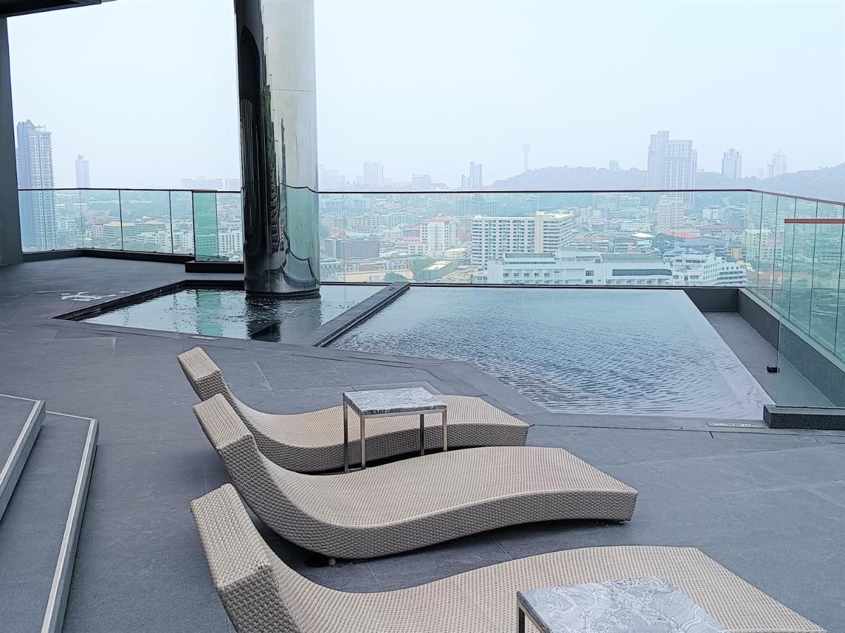 Edge Central Lux Apartment Pattaya