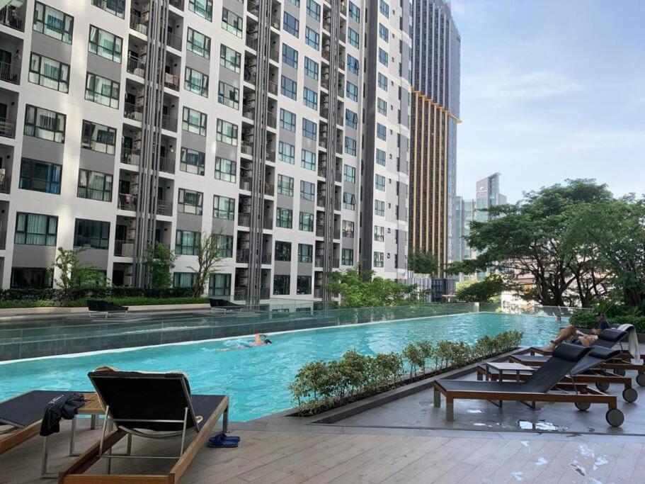 Apartment Amazing Infinity Pool Next To The