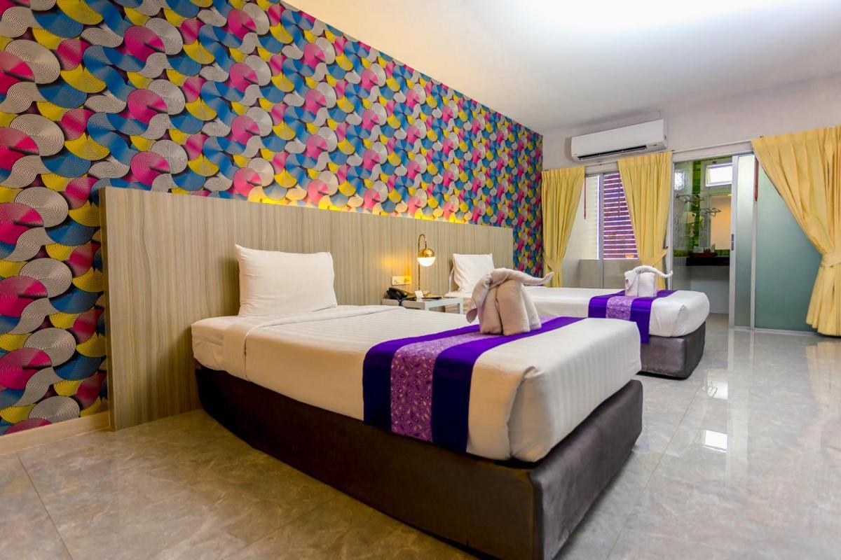 Embryo Hotel