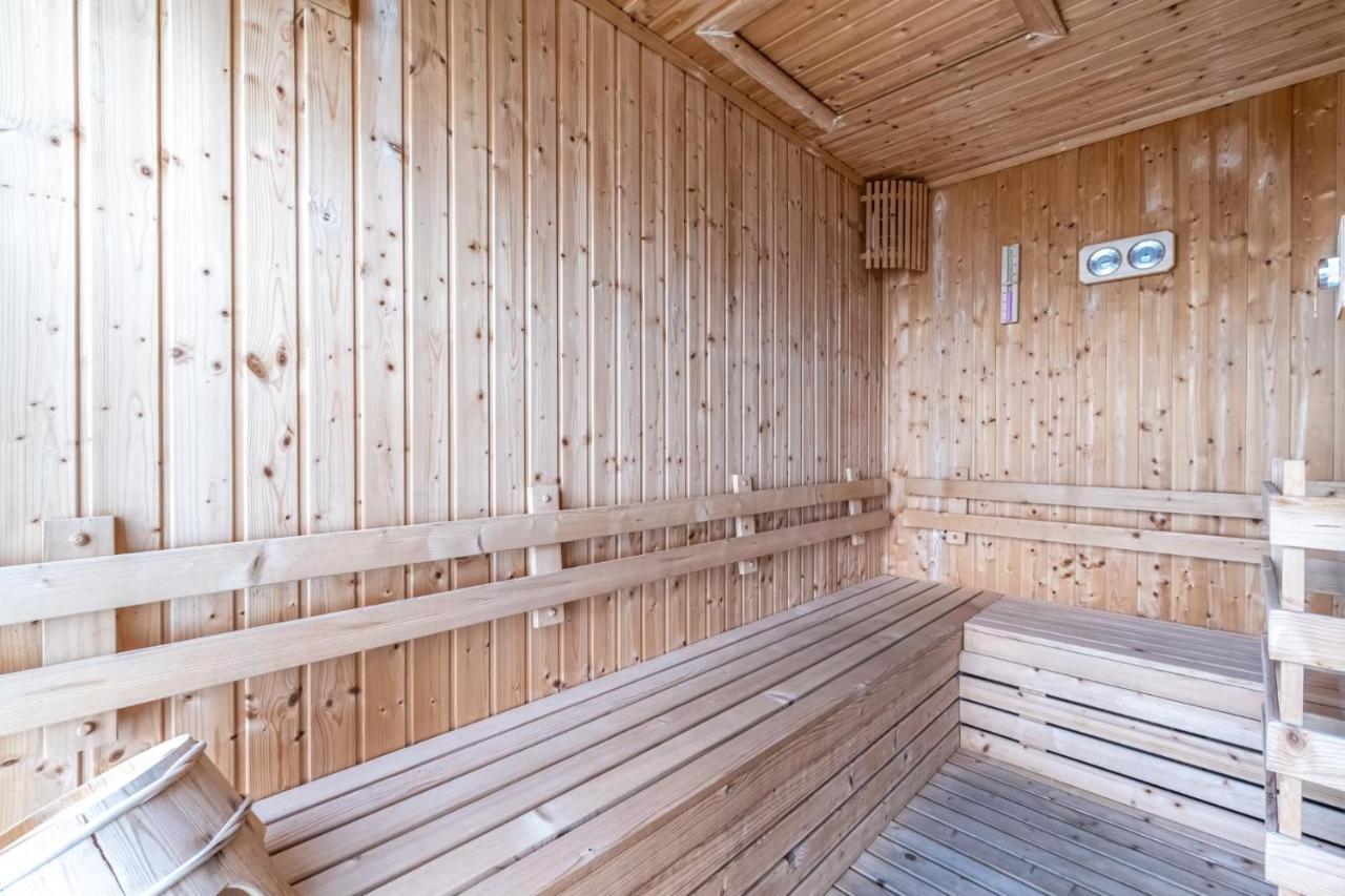 Apartment The Edge X Monthstayz Thailand Pattaya