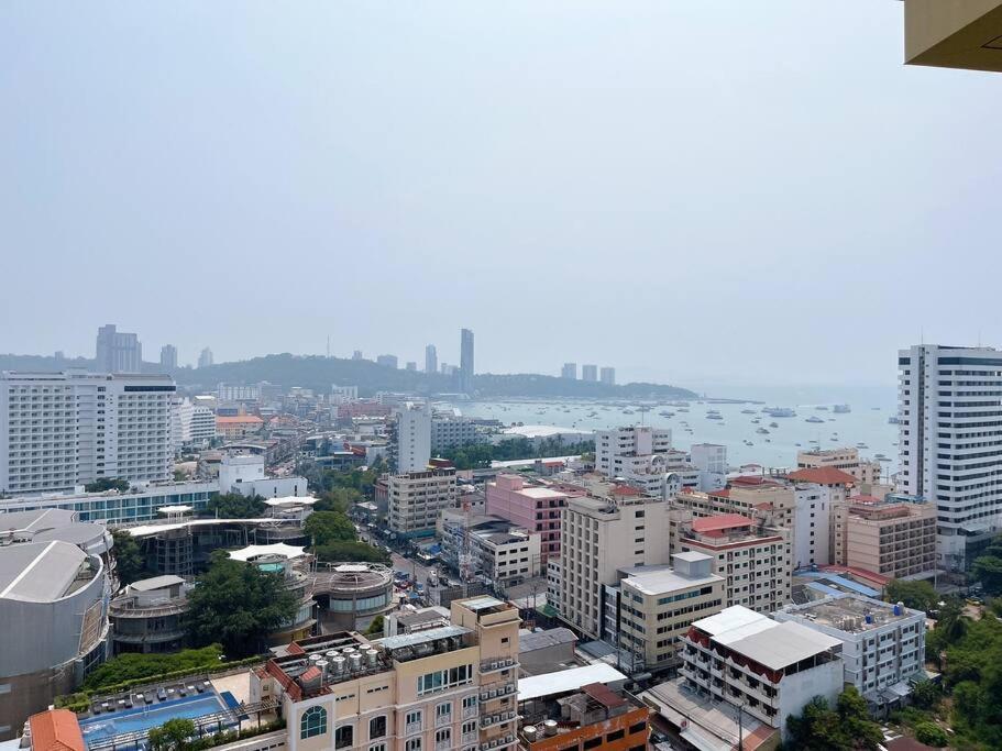 Edge Luxury Ocean View Apartment *