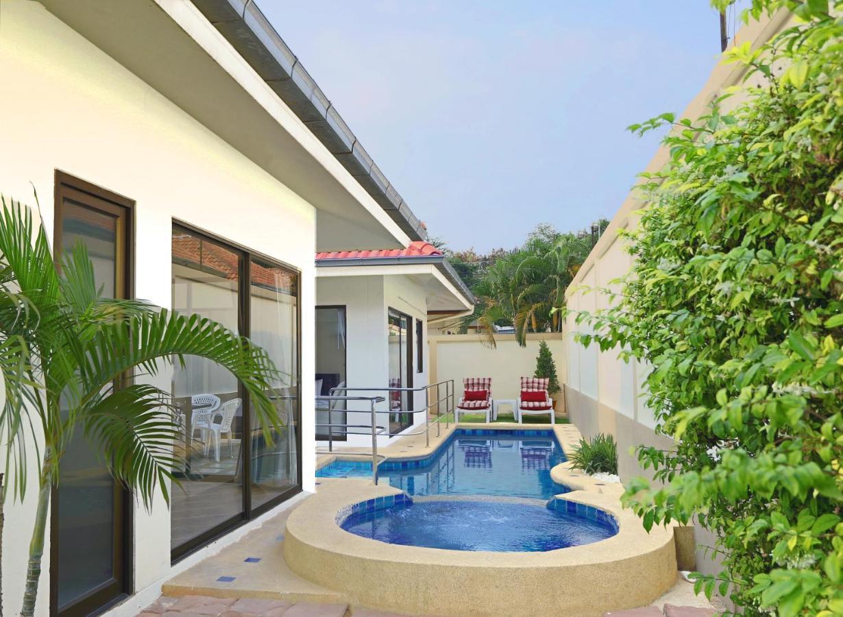 Avoca Pool Vila *