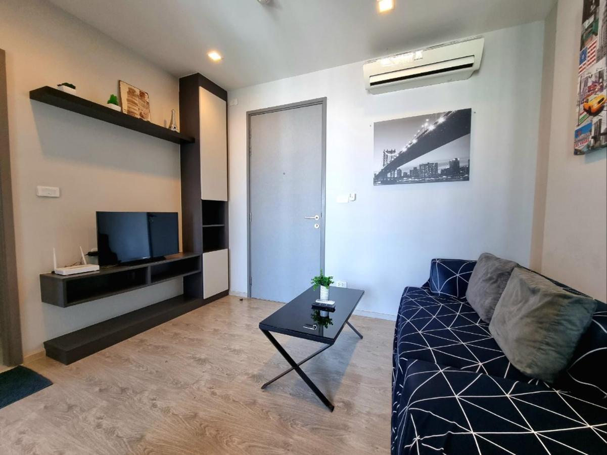 Apartment The Base Center Of Rooftop Swimming Pool *