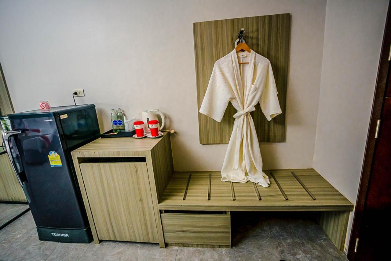 Hotel Embryo 4*