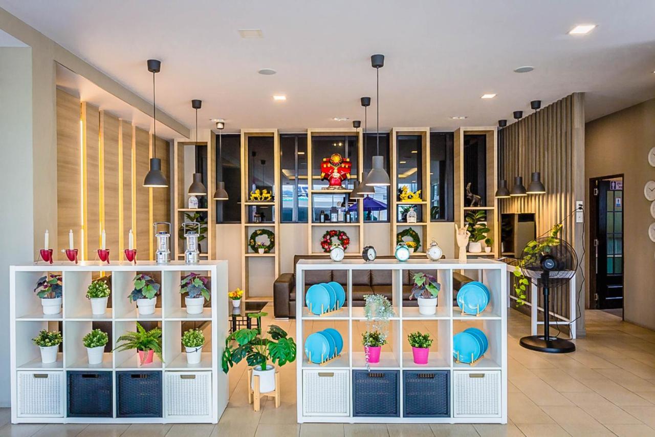 Embryo Hotel