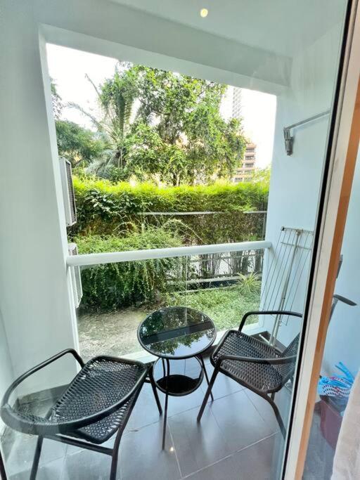 Garden Access 1 Bedroom In Serenity * Pattaya