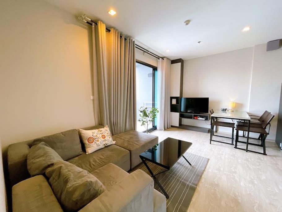 Base 2bed King&queen With Infinity Pool & Free Netflix! *