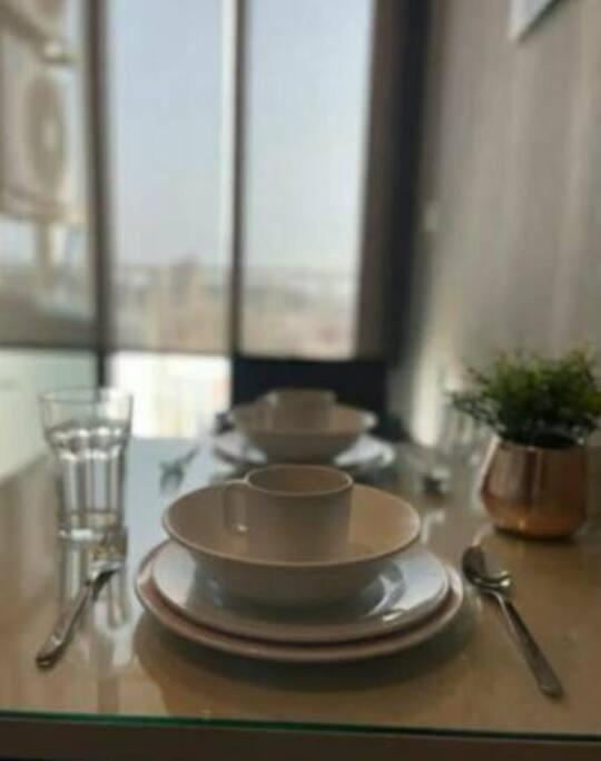 The Base Long Balcony King-bed With Infinity Pool & Free Netflix Pattaya