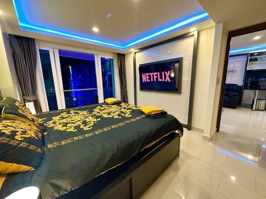 Large Luxury - Centre - Grand Avenue Residences, Pool View - 716 * Pattaya